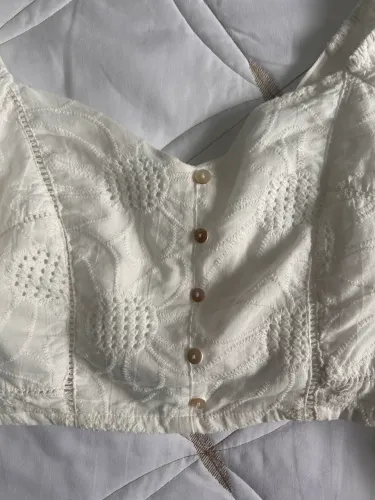 Blusa curta linda