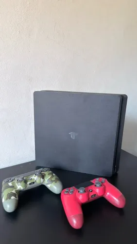 PS4 slim 1Tera 2 controles originais