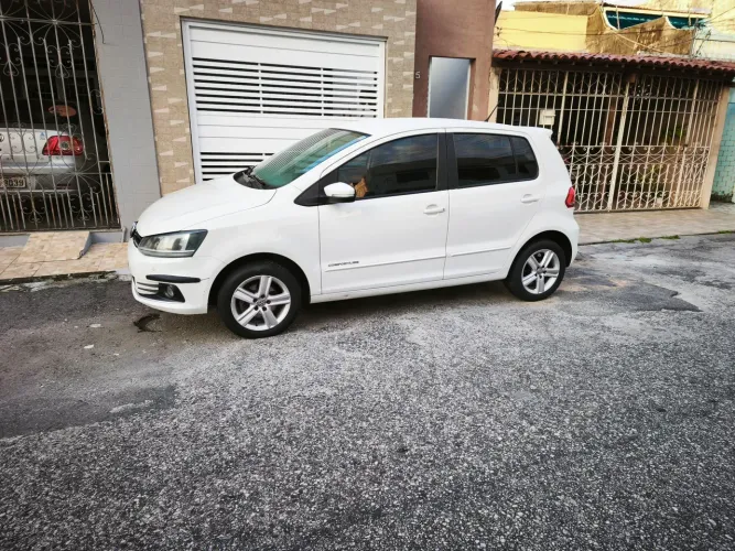 Volkswagen Fox Comfortline 1.0 Flex 12V 5P 2016