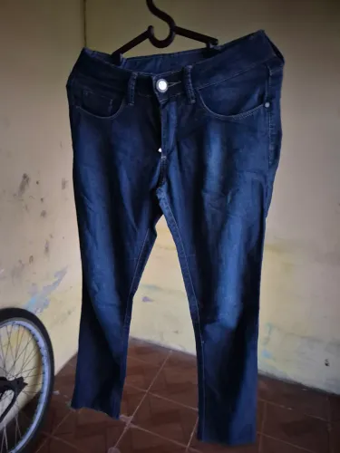 Calça jeans feminina cintura baixa, Tamanho P