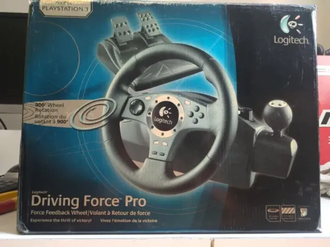 VOLANTE LOGITECH