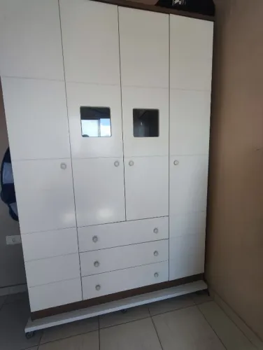 Guarda roupa de criança!