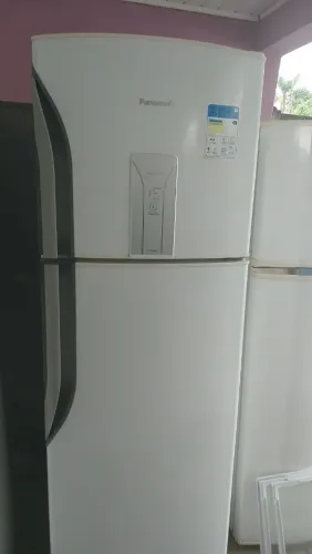 Geladeira Panasonic semi nova 