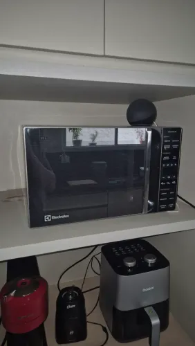 Micro-ondas Electrolux Prata 23L Efficient ME23S