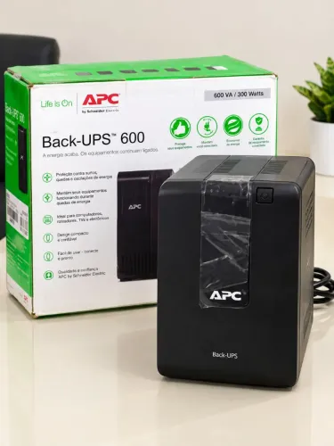Venda de nobreck APC BACK-UPS 600 VA/300 - NOVO