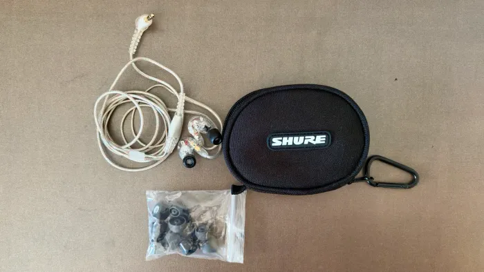 Fone Shure SE215 | Estado de Novo
