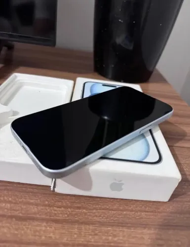 iPhone 15 128GB Tudo Ok Branco cNF