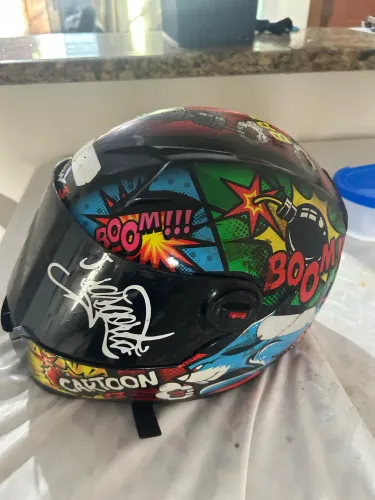 Vendo esse capacete fw3 carton