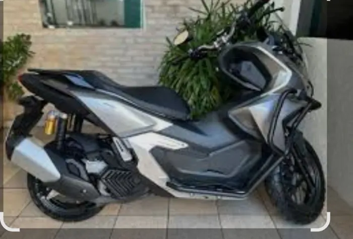 Moto sem detalhes