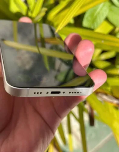 iPhone 12 64gb bateria 85%