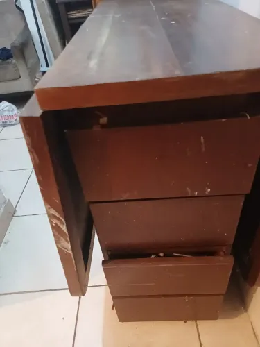 MESA DOBRÁVEL  A SER REFORMADA