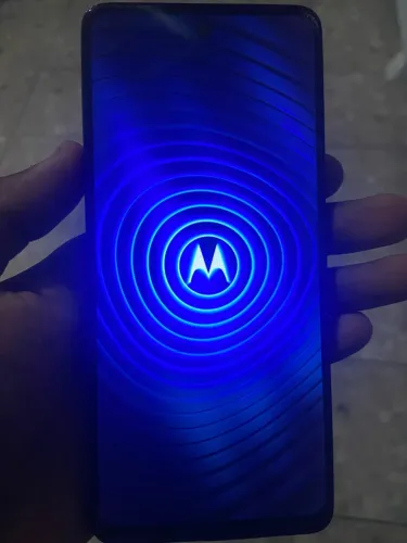 126gb, traseira principal de 50mp,bateria 5200mAh,foi usado só por 1 ano 