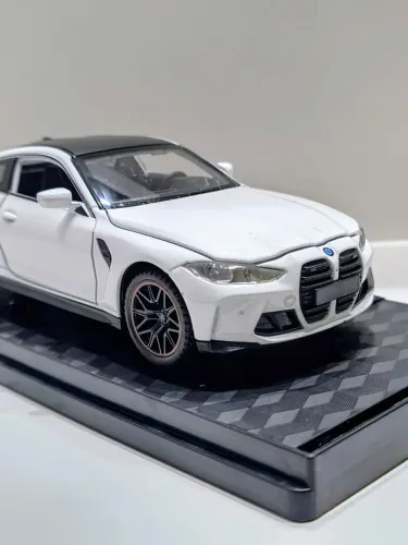 Liquida BMW M4 Escala 1 32 Miniatura de ferro 