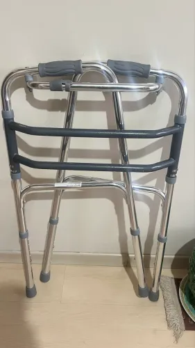 Andador retratil