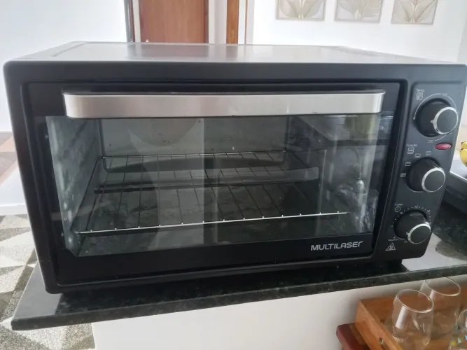 Vendo forno elétrico R$ 250 Reais.