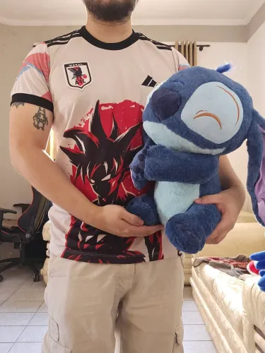 Pelúcia Stitch sorrindo