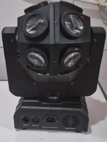 Iluminação e fumaça para discoteca
