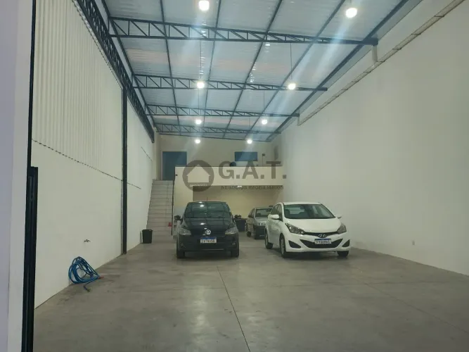 Galpão Comercial para Locação na Vila Barcelona, Sorocaba-SP: 1 Sala, 3 Banheiros, 5 Vagas