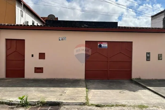 Duas casas pelo preço de uma! Aproveite essa oportunidade