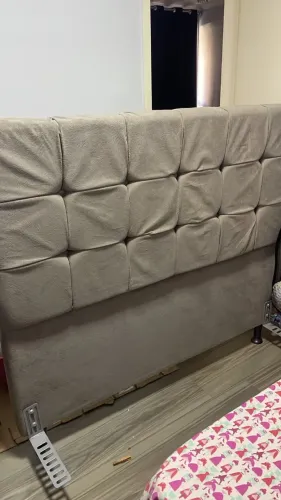 Cabeceira de cama de casal - em Suede 
