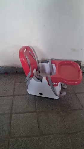 Cadeira de alimentação