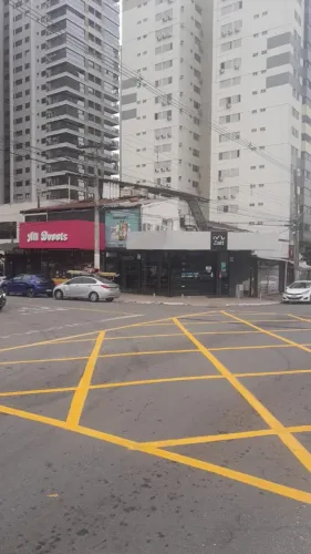Setor Bueno, Imóvel comercial e residencial