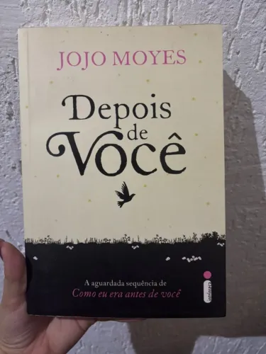 Livro Uma Lágrima de Mulher - Romance / Ótimo Estado
