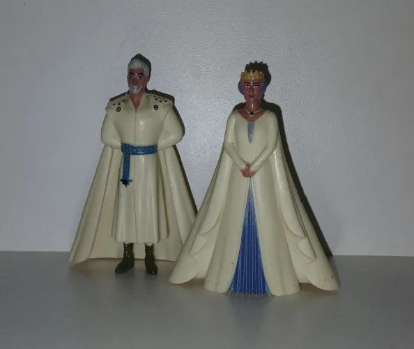 LOTE DUPLA BONECOS MINIATURA DISNEY WISH O PODER DOS DESEJOS REI MAGNIFICO RAINHA AMAYA