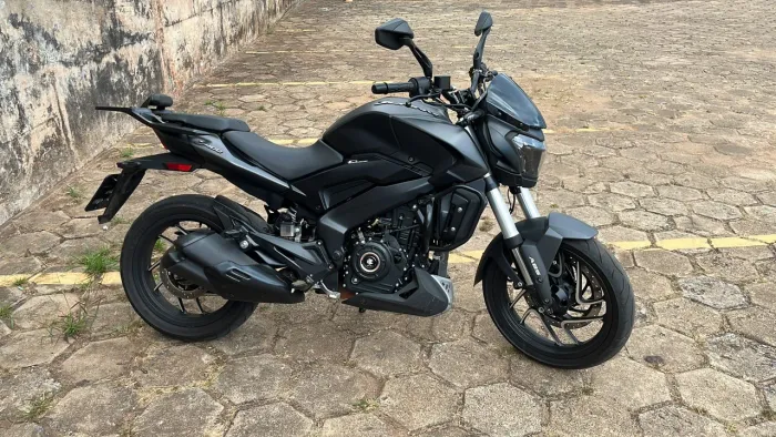 BAJAJ DOMINAR 400 - POTÊNCIA, CONFORTO E ESTILO!