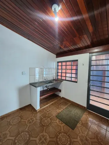 Casa para locação no Cristo Rei - Edícula com 1 quarto