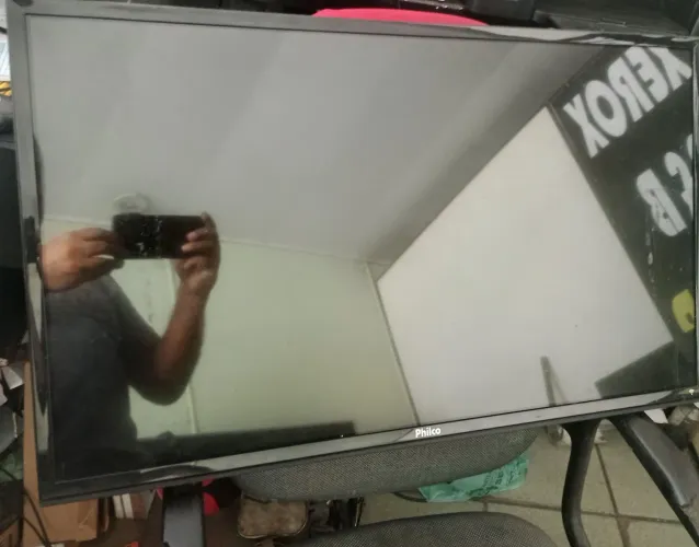 Philco 32' liga mas não tem imagem