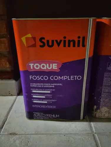 Tinta Suvinil cor marrom 