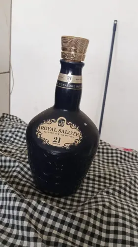 Vendo Garrafas de bebidas 