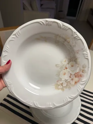 Conjunto com 12 pratos fundos e rasos de porcelana Smith