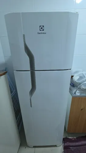 Geladeira Electrolux Duplex 260L DC35A 127V