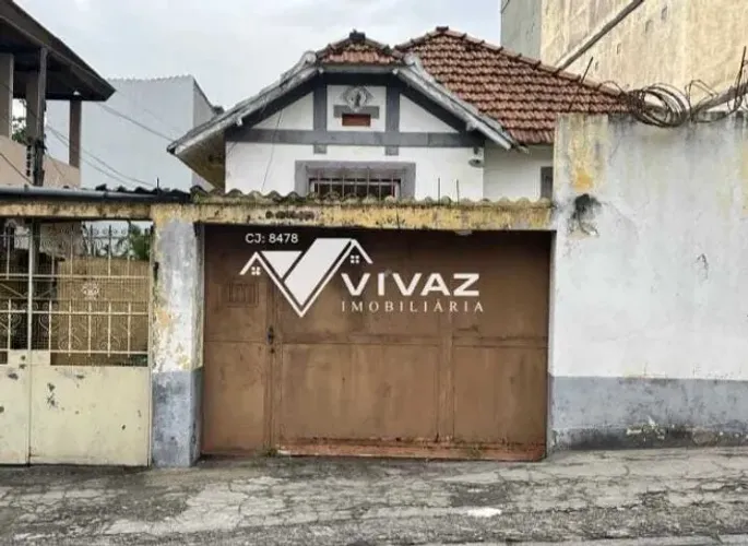 Excelente Terreno com 03 Casas, Quintal e Garagem em Ramos