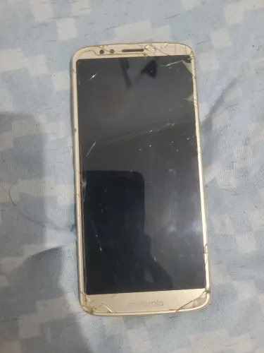 Moto E (para retirada de peça)