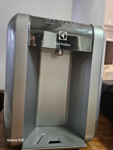 Purificador electrolux PE11X bivolt cor 85 prata