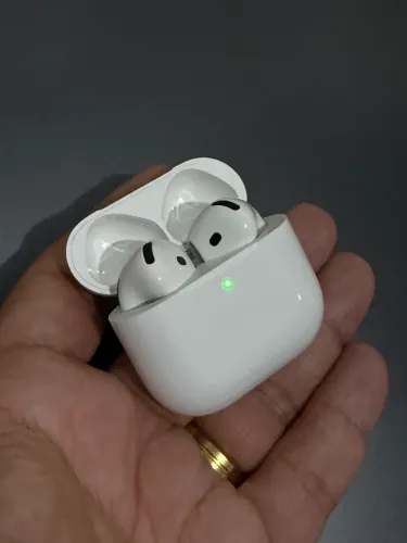 AirPods 4 - ainda na garantia Apple