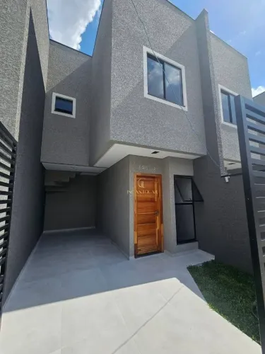 Sobrado com 2 dormitórios à venda no Sítio Cercado | 48m² | MCMV, Frente para rua | 1 vaga