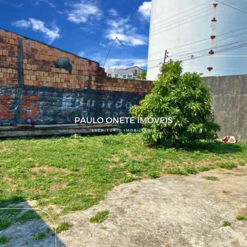 VENDE-SE - TERRENO COM 320m² COM 2 KITINETS - CIDADE DE DEUS/ALFREDO NASCIMENTO