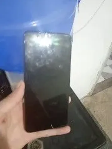 Celular com defeito