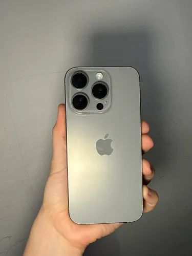 IPHONE 15 PRO 256gb 86% 