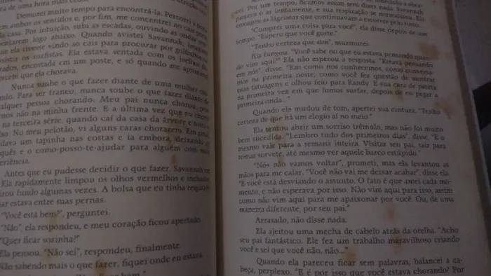 Livro querido John Nicholas sparks não está marcado mas tem a ferrugem do tempo 