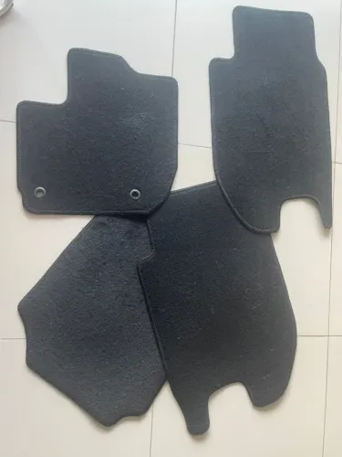 Tapetes (4) originais Honda City Hatch