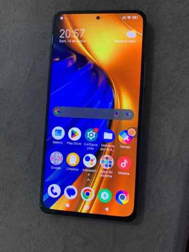 Xiaomi Poco F4