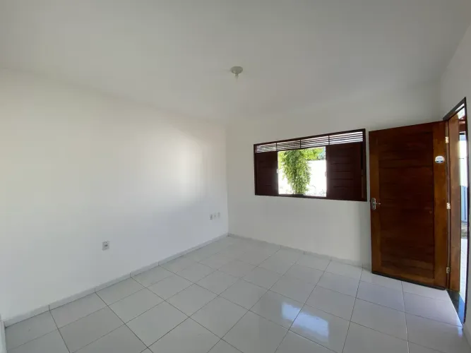 Vendo casa em Parnamirim.