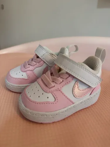 Tênis Infantil Nike tamanho 16