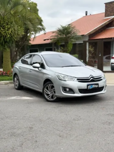 Citroen C4 Lounge Exclusive 1.6 Turbo 4P Aut. 2014