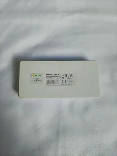 Switch Mercusys 10/100 usado